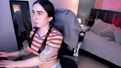Snapshot of luna_tagliaferri chatting on July 15, 2026, 8:36 pm Luna online show from July 15, 2026, 8:36 pm