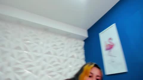 Luna  online show from April 15, 2026, 7:58 pm