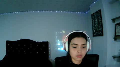 luna_velvet7 online show from May 21, 2026, 4:52 am