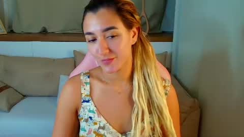 Luna online show from July 2, 2026, 3:23 am