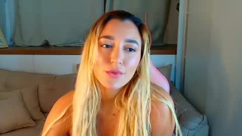 Luna online show from July 3, 2026, 7:53 pm