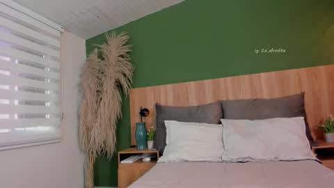 luna online show from November 13, 2025, 12:15 pm