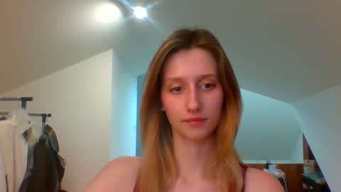 Snapshot of luna_xsensual chatting on January 22, 2025, 2:46 pm L U N A  online show from January 22, 2025, 2:46 pm