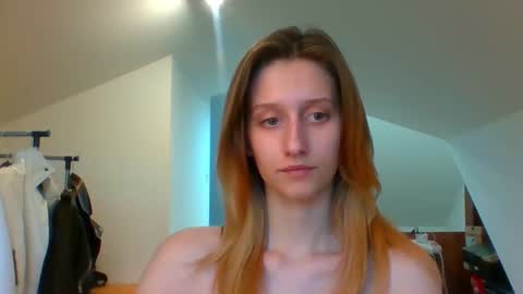 Snapshot of luna_xsensual chatting on January 29, 2025, 2:42 pm L U N A  online show from January 29, 2025, 2:42 pm