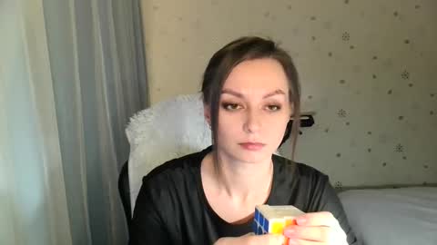 lunaa_bluee online show from October 27, 2025, 7:07 pm