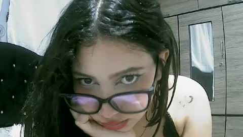 Snapshot of lunaa_sub chatting on January 31, 2025, 2:58 am lunaa_sub online show from January 31, 2025, 2:58 am