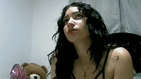 Snapshot of lunaa_sub chatting on February 26, 2025, 3:42 am lunaa_sub online show from February 26, 2025, 3:42 am