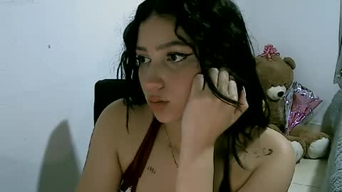 Snapshot of lunaa_sub chatting on March 7, 2025, 6:22 pm lunaa_sub online show from March 7, 2025, 6:22 pm