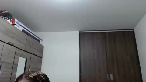 Snapshot of lunaa_sub chatting on September 17, 2025, 8:32 pm lunaa_sub online show from September 17, 2025, 8:32 pm