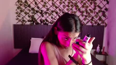 Snapshot of lunaaa_07 chatting on April 20, 2026, 4:26 am lunaaa_07 online show from April 20, 2026, 4:26 am