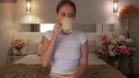 Sophia online show from July 31, 2026, 1:49 am