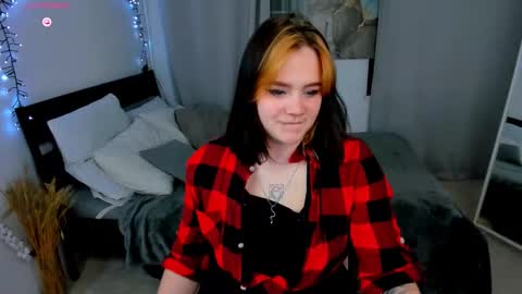 Snapshot of lunaali chatting on October 6, 2025, 4:59 pm Li online show from October 6, 2025, 4:59 pm