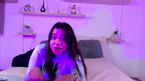 Luna online show from November 29, 2025, 2:58 am