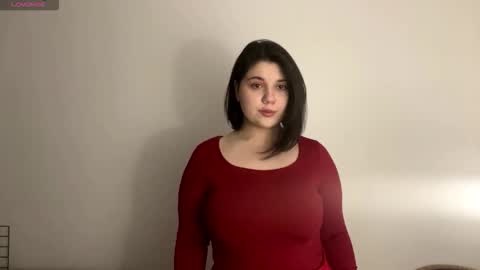 Snapshot of lunablakes chatting on February 9, 2026, 7:45 am Luna online show from February 9, 2026, 7:45 am