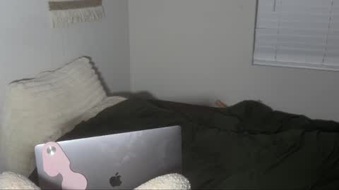 Luna Daddys Girl online show from February 28, 2026, 11:11 am