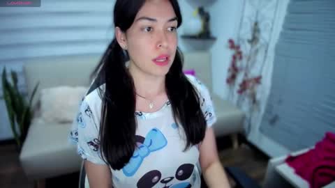 Luna online show from April 3, 2026, 3:59 am