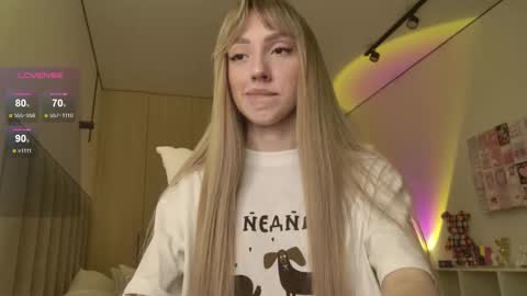 Luna online show from February 10, 2026, 1:21 am