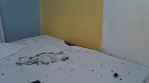 lunalove22_ online show from October 4, 2025, 3:48 am