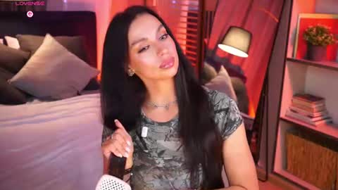 Snapshot of lunanight_ chatting on July 14, 2026, 2:05 am Luna next streams Mon Fri Sat Sun 8pm-5am gmt0 online show from July 14, 2026, 2:05 am