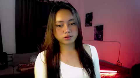 Luna online show from April 20, 2026, 4:43 pm