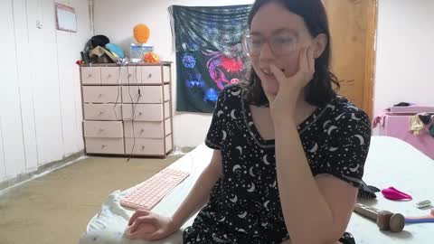 lunaquinn45 online show from December 28, 2024, 12:36 am