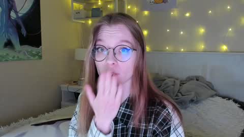 Snapshot of lunar_sofia chatting on January 13, 2025, 6:49 pm Sofia online show from January 13, 2025, 6:49 pm