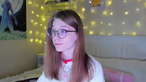 Snapshot of lunar_sofia chatting on January 18, 2025, 12:02 am Sofia online show from January 18, 2025, 12:02 am