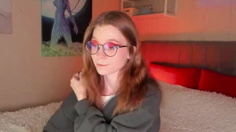 Snapshot of lunar_sofia chatting on February 4, 2025, 10:54 am Sofia online show from February 4, 2025, 10:54 am