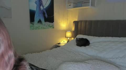 Snapshot of lunar_sofia chatting on February 26, 2025, 2:46 pm Sofia online show from February 26, 2025, 2:46 pm