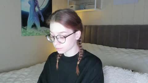 Snapshot of lunar_sofia chatting on March 3, 2025, 2:37 pm Sofia online show from March 3, 2025, 2:37 pm