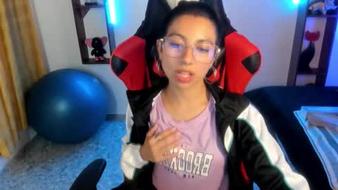 Snapshot of lunarichy chatting on October 22, 2025, 9:47 pm lunarichy online show from October 22, 2025, 9:47 pm