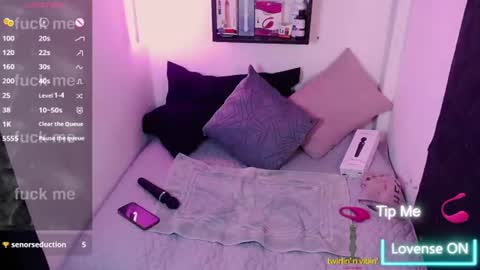 Snapshot of lunarichy chatting on June 26, 2026, 6:45 pm lunarichy online show from June 26, 2026, 6:45 pm
