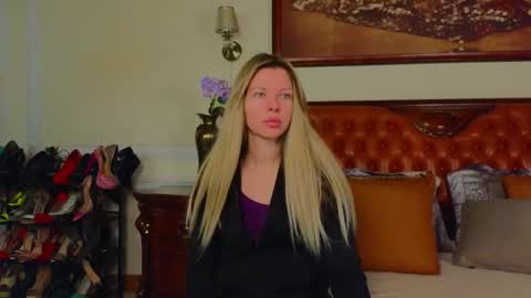 Snapshot of lunarishi chatting on February 23, 2026, 7:06 am Luna Rishi online show from February 23, 2026, 7:06 am