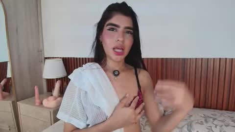 Luna Rousse online show from February 28, 2026, 1:17 am