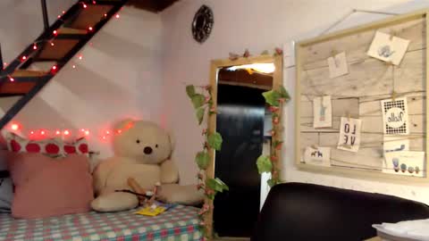 Snapshot of lunasky83 chatting on March 2, 2025, 12:01 pm luna online show from March 2, 2025, 12:01 pm