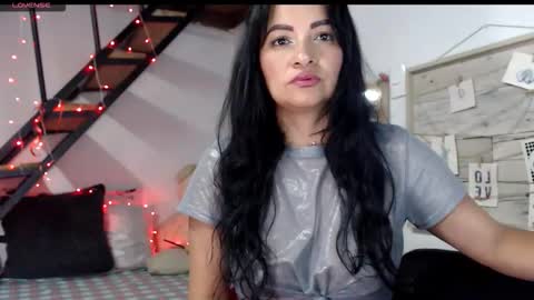 Snapshot of lunasky83 chatting on September 17, 2025, 7:21 am luna online show from September 17, 2025, 7:21 am