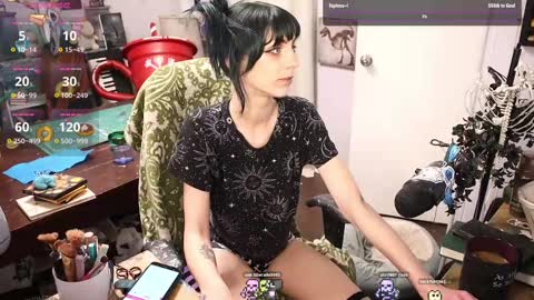 ..LunaSparkles. online show from February 18, 2025, 6:37 am