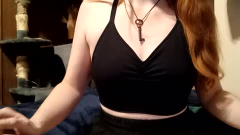 lunathepoet online show from July 2, 2026, 4:07 am