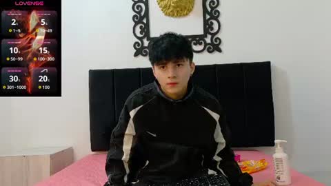 lunaydream online show from June 11, 2026, 12:25 pm