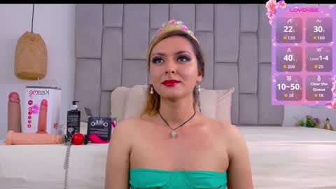 lunitadiva online show from September 11, 2025, 2:28 pm