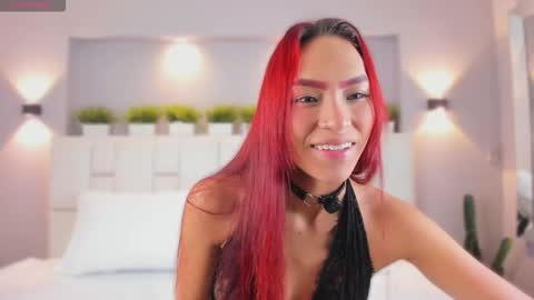 L U N N A online show from February 7, 2026, 4:16 am