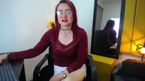 Snapshot of lupita223 chatting on November 29, 2025, 1:25 pm Lupita223 online show from November 29, 2025, 1:25 pm