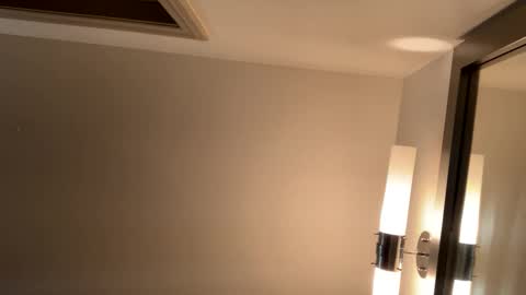 Snapshot of lustforlola chatting on January 7, 2025, 12:03 am LOLA online show from January 7, 2025, 12:03 am