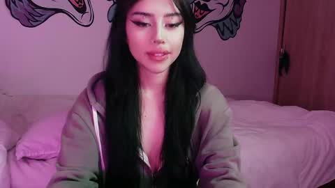 Snapshot of lustful_aprilx chatting on December 5, 2024, 2:31 am Valerie  April   online show from December 5, 2024, 2:31 am