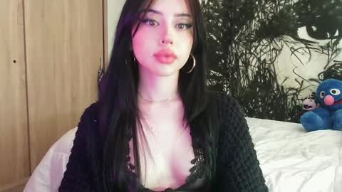 Snapshot of lustful_aprilx chatting on March 8, 2025, 6:58 pm Valerie  April   online show from March 8, 2025, 6:58 pm