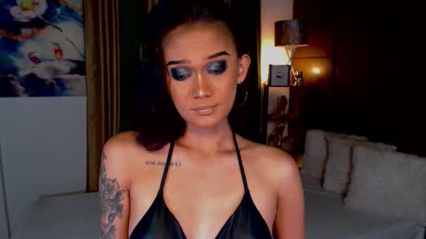 AdriannaFowks online show from February 16, 2025, 8:10 am
