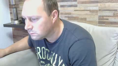 Snapshot of lustonfan chatting on April 1, 2026, 12:39 pm lustonfan online show from April 1, 2026, 12:39 pm