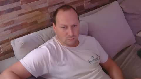 Snapshot of lustonfan chatting on May 5, 2026, 1:52 pm lustonfan online show from May 5, 2026, 1:52 pm