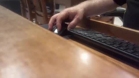 Snapshot of lustybloke44 chatting on January 13, 2025, 5:12 am lustybloke44 online show from January 13, 2025, 5:12 am