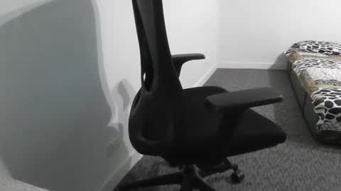 Snapshot of lustyhunk95 chatting on December 12, 2024, 11:18 am lustyhunk95 online show from December 12, 2024, 11:18 am